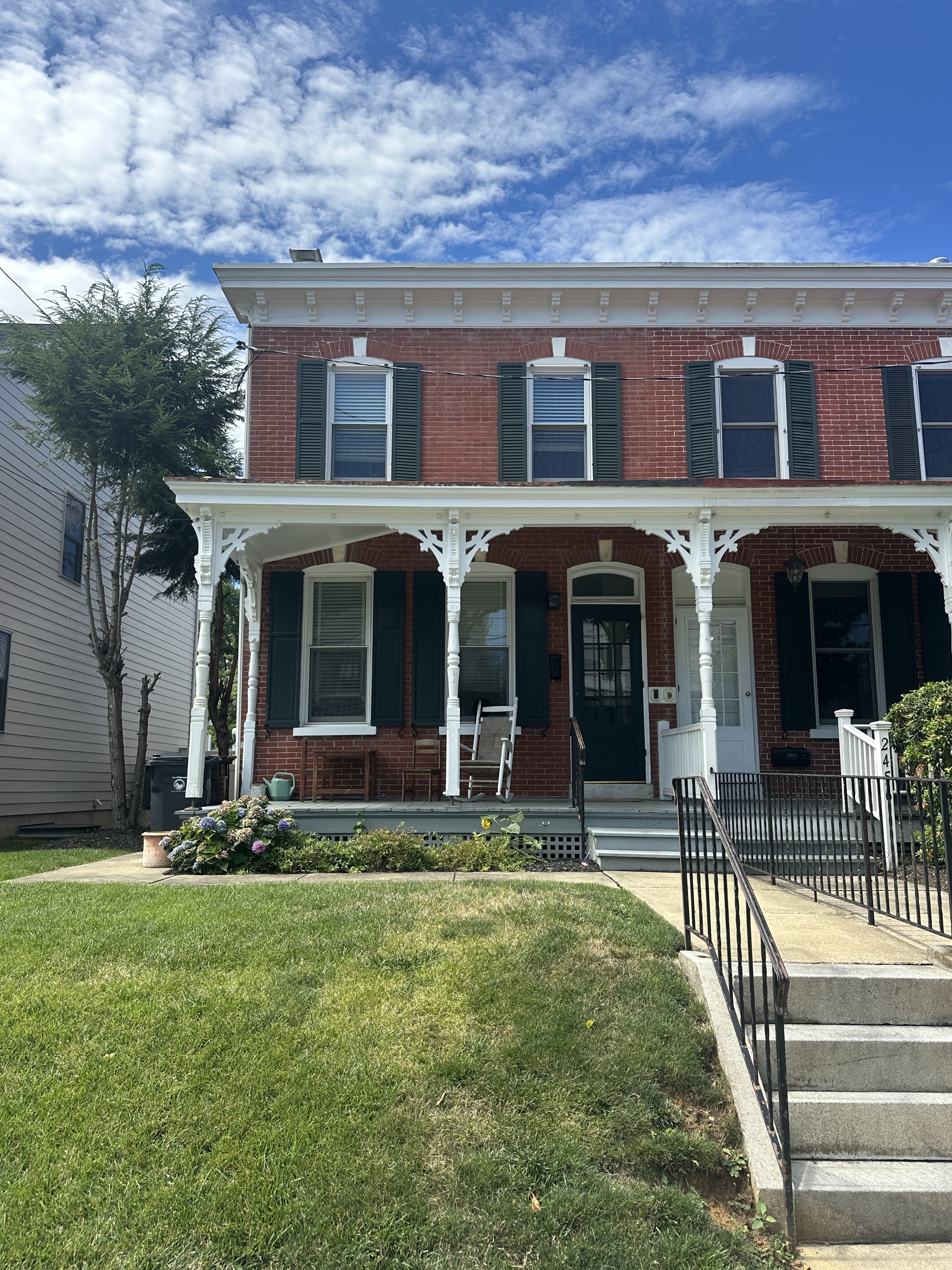 2454 W. 16th Street
