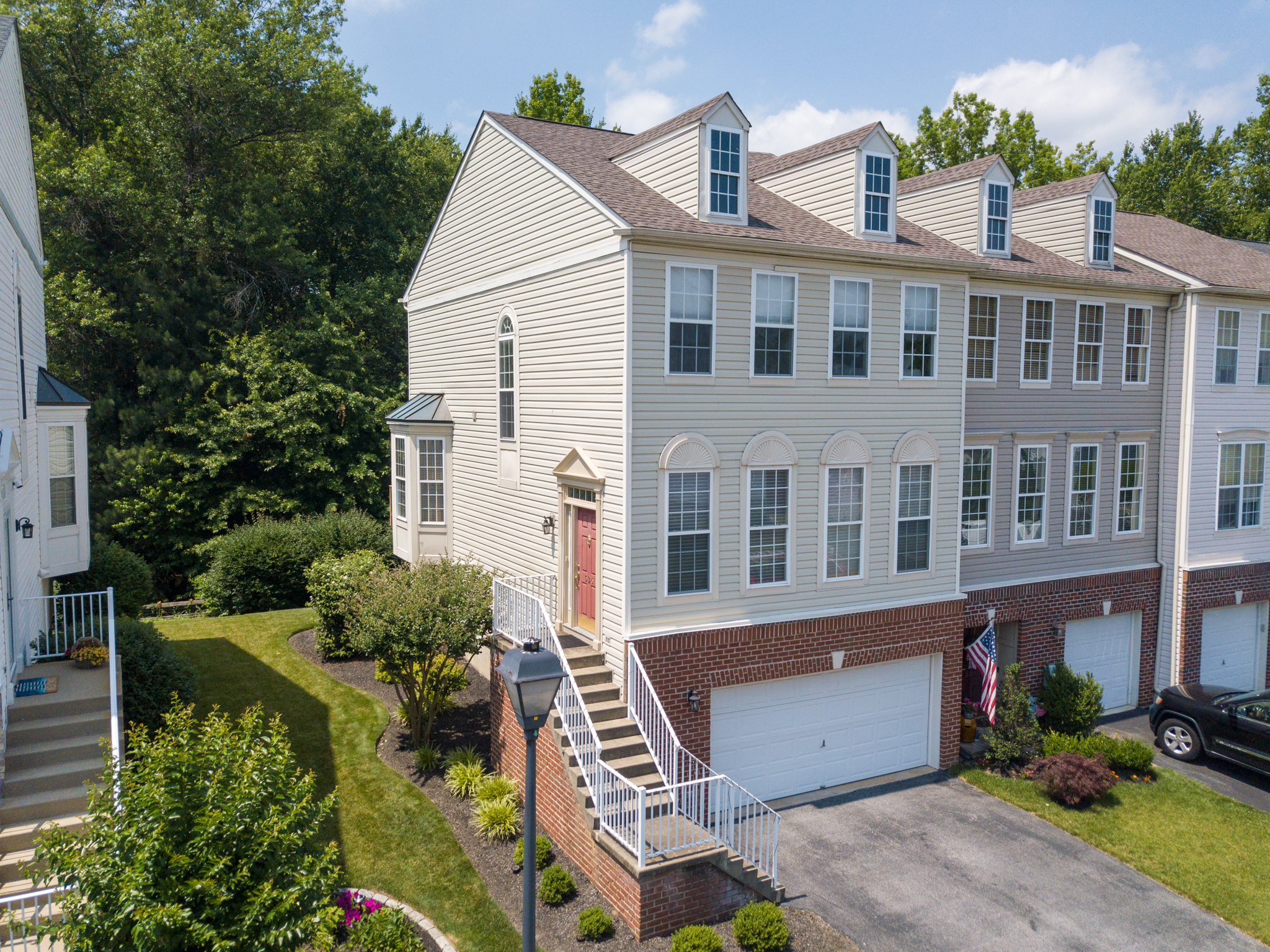 536 East Boxborough Drive